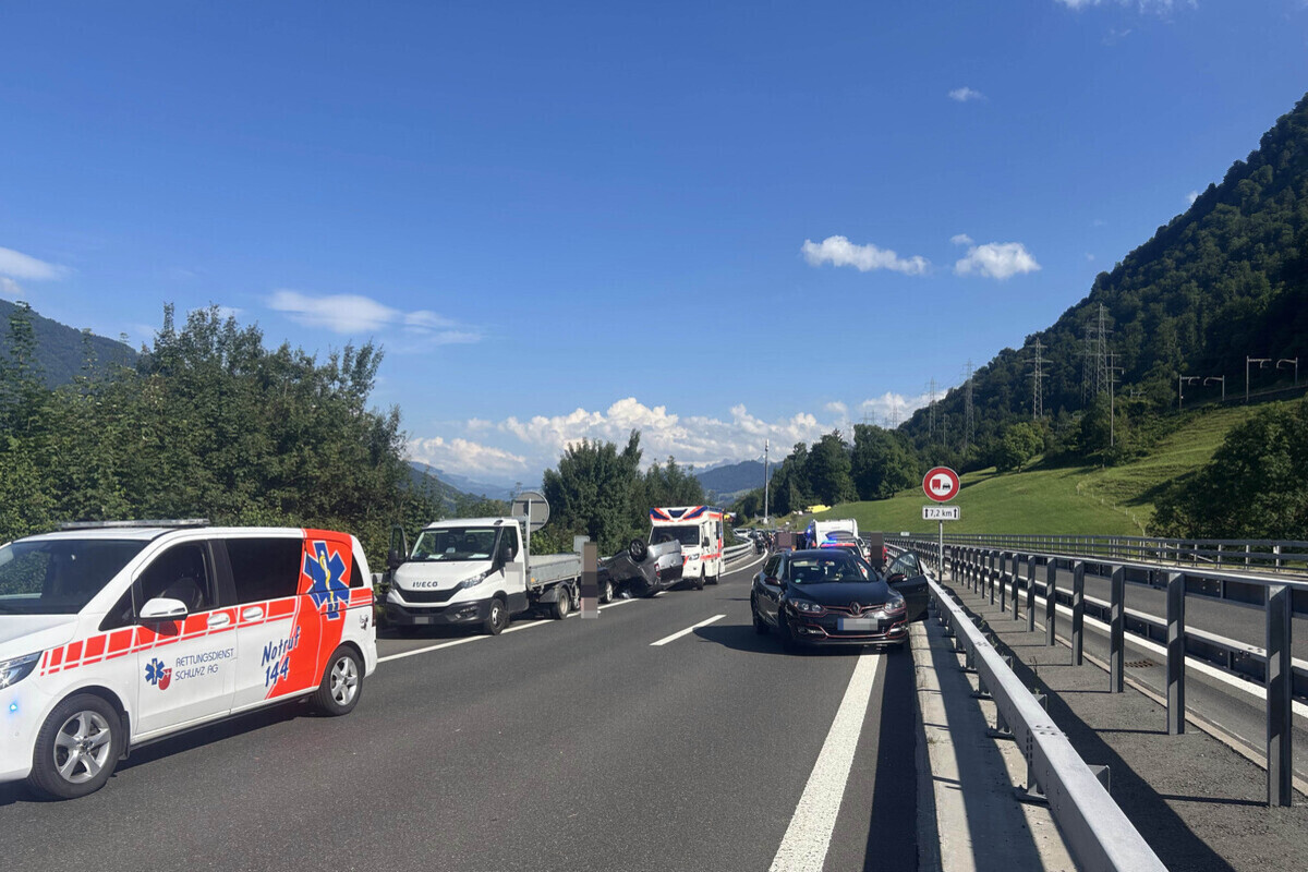 A4 Immensee SZ – Mehrere Verletzte bei Unfall - Autobahn gesperrt
