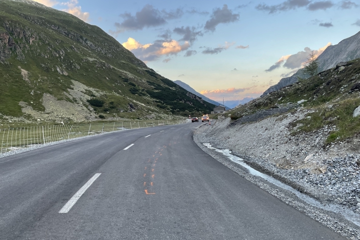 Tiefencastel/Susch GR – Zwei Motorrad-Selbstunfälle