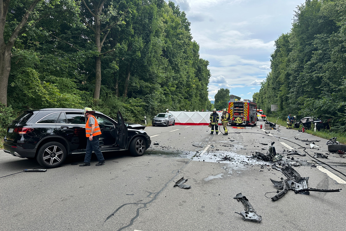 Weinheim BW – Mehrere verletzte Personen und Kinder nach schwerem Unfall