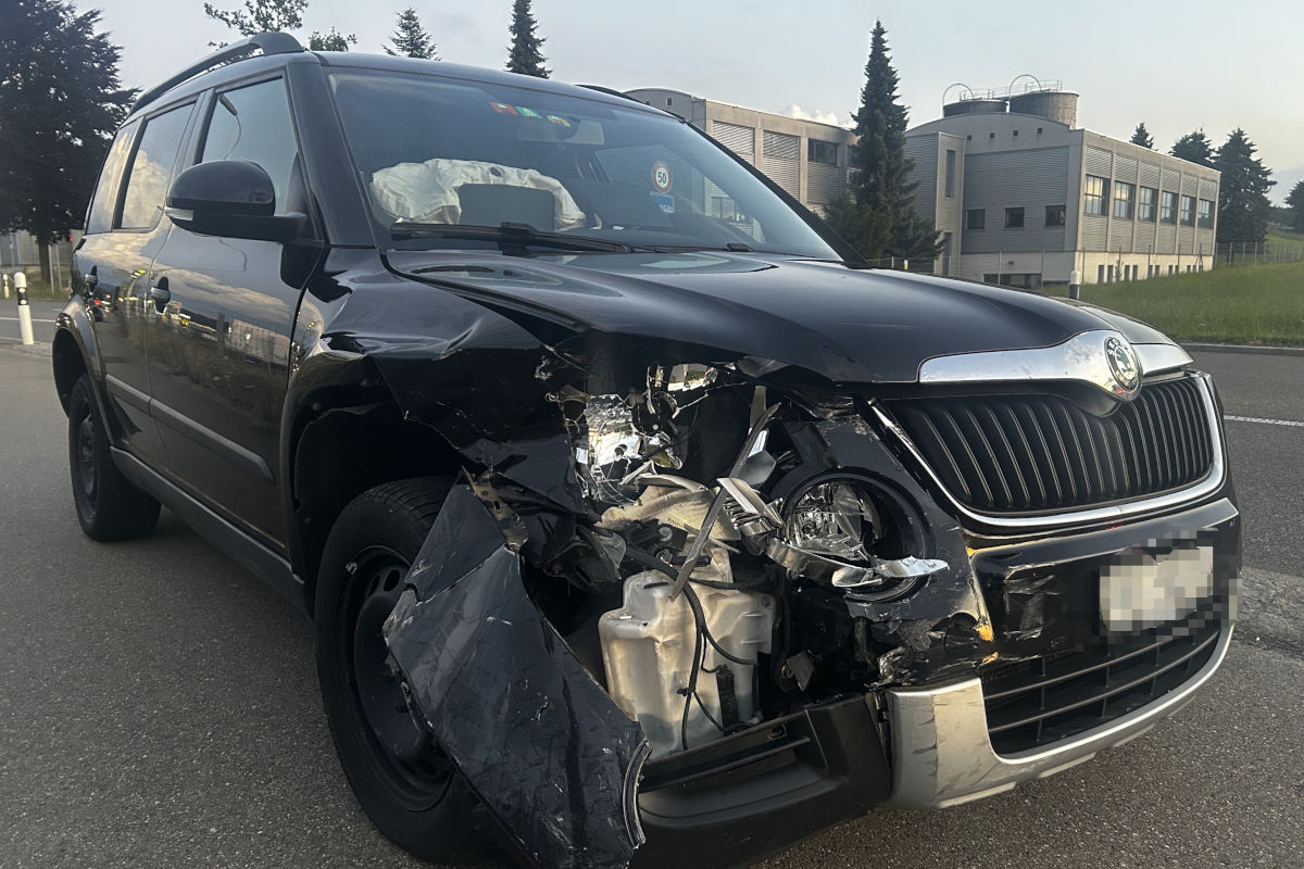 Gossau SG – Automobilist verletzt nach Unfall