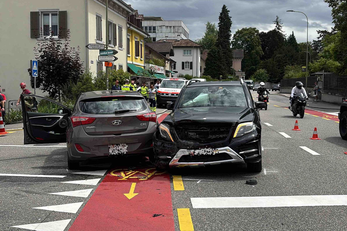 Liestal BL – Verkehrsunfall mit vier Verletzten
