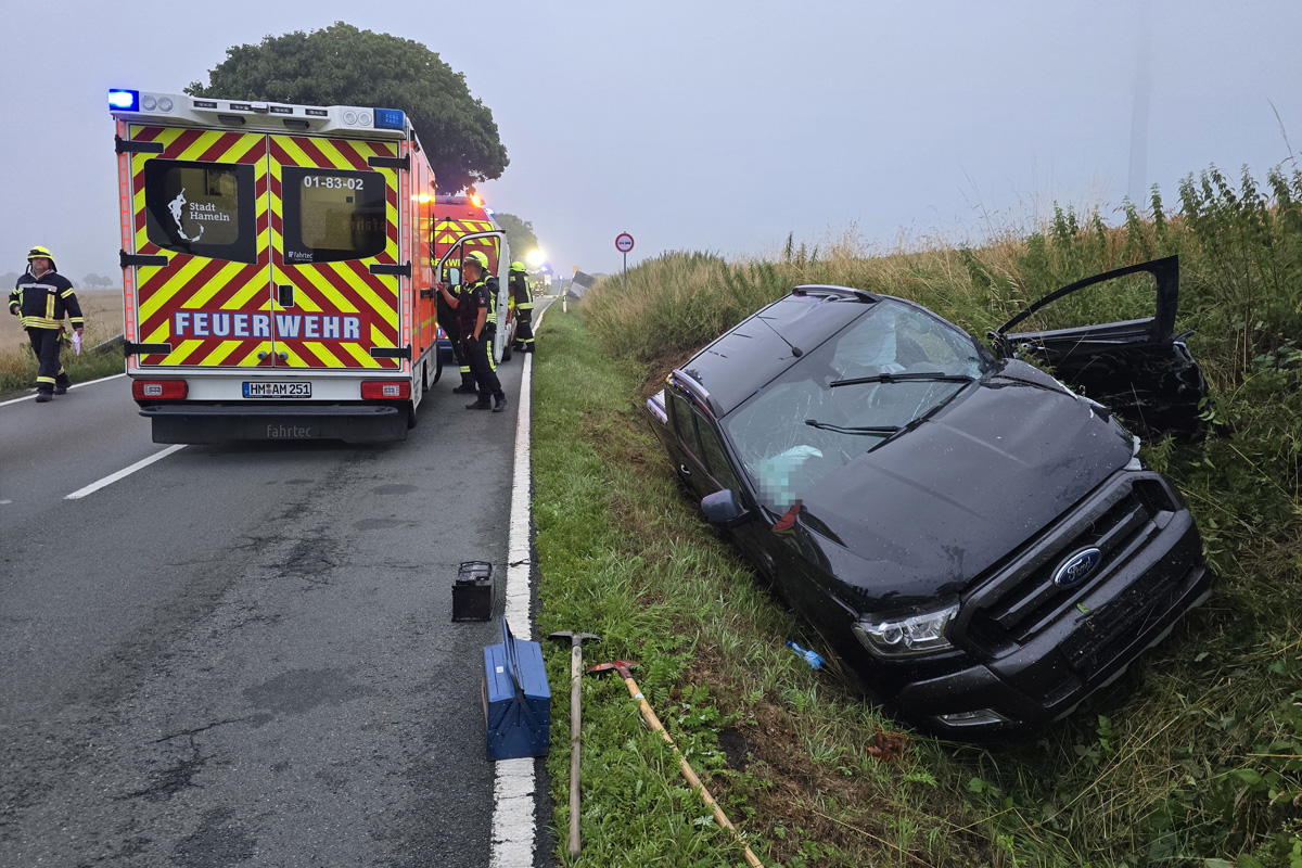Hessisch Oldendorf NI – Zwei Verletzte bei Unfall zwischen Pkw und Linienbus