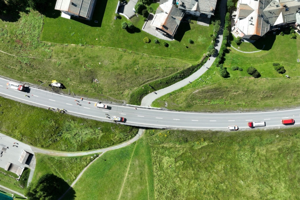 Unfall in Silvaplana GR – Fünf Verletzte bei Kollision mit Kleinbus