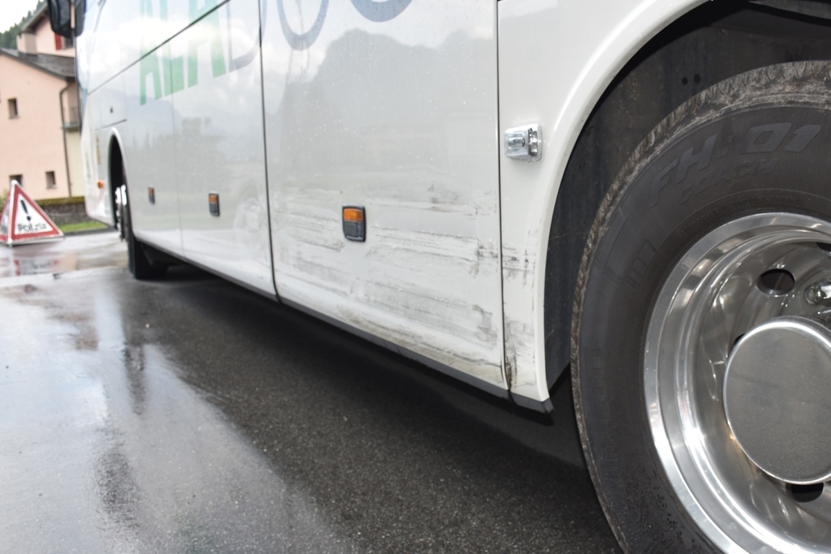 Poschiavo GR – Alkoholisierter Autofahrer flüchtet nach Unfall