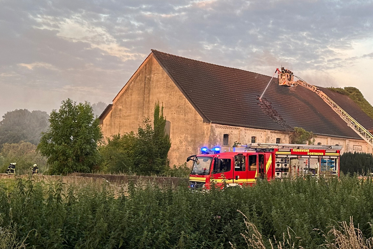 Dortmund NW – Brand einer Scheune