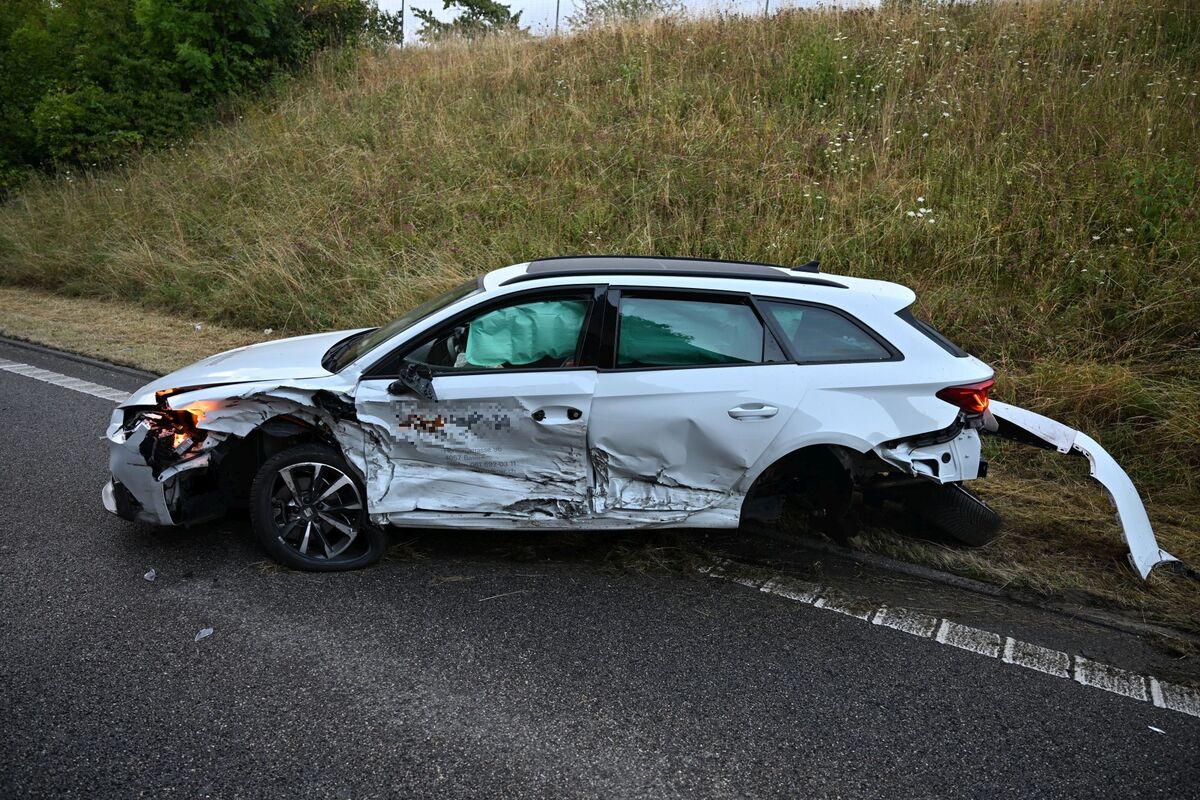 A18 Aesch BL – Überholmanöver führt zu schwerem Unfall mit vier Verletzten