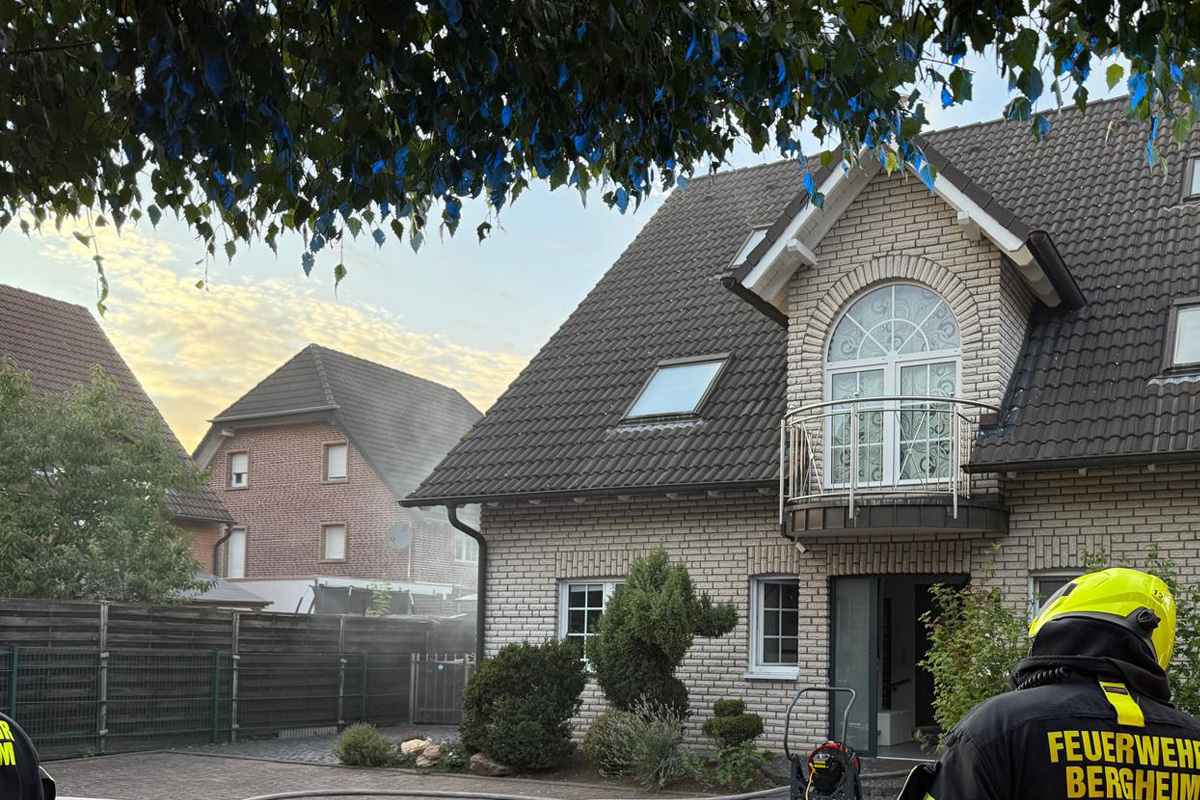 Bergheim NW – Brand von Akku in Keller von Einfamilienhaus