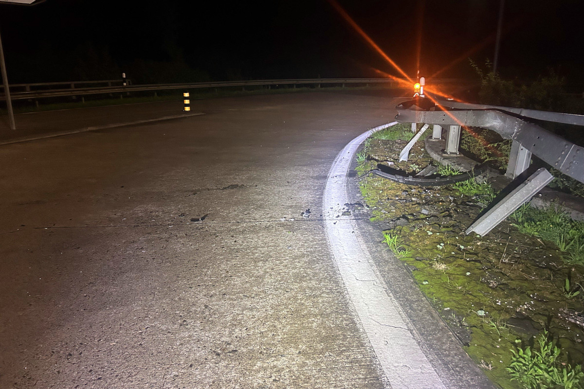 Bei Unfall in Mägenwil AG – Tesla-Fahrer am Steuer eingeschlafen