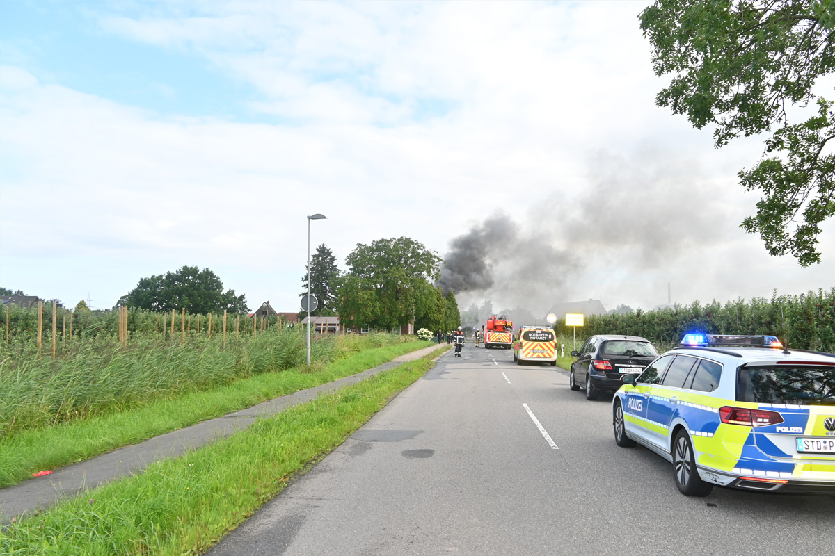 Hollern-Twielenfleth NI – Bewohner (70) bei Brand schwer verletzt