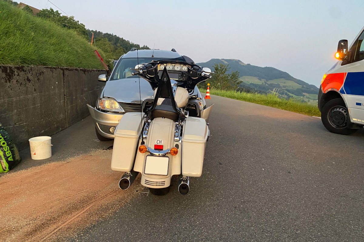 Walchwil ZG – Motorradlenker bei Unfall schwer verletzt