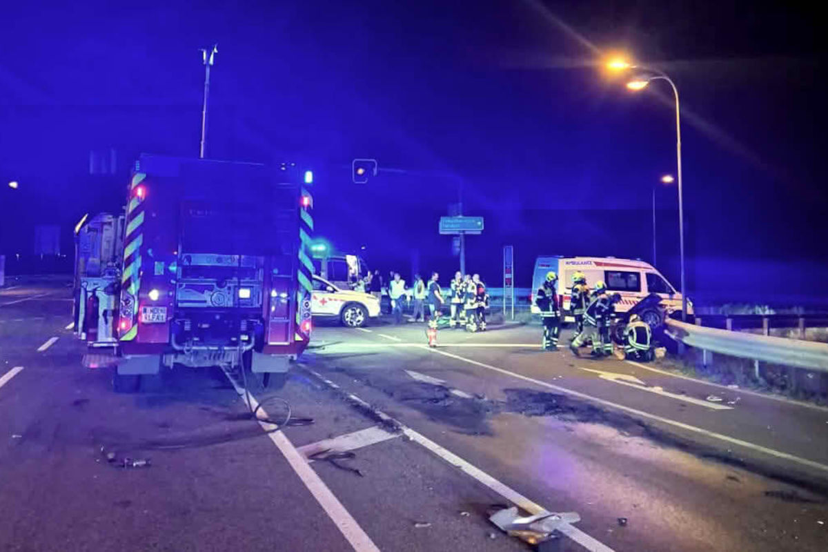 Parndorf B – Schwerer Verkehrsunfall mit drei Verletzten