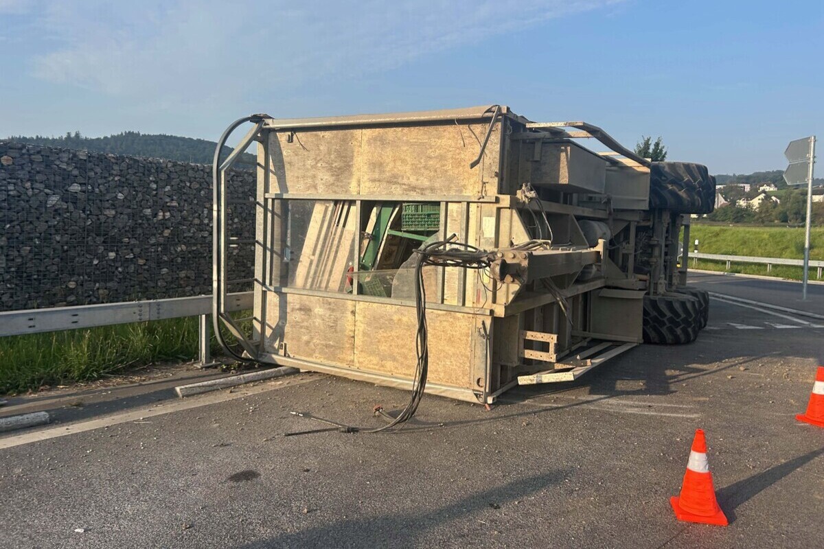 Mellingen AG – Anhänger-Unfall sorgt für Verkehrsbehinderungen