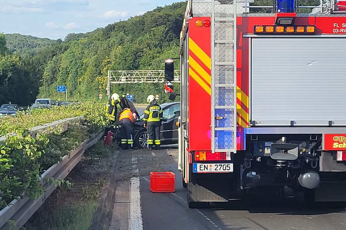 A43 Sprockhövel NW – Zwei Verletzte bei Unfall auf Autobahn