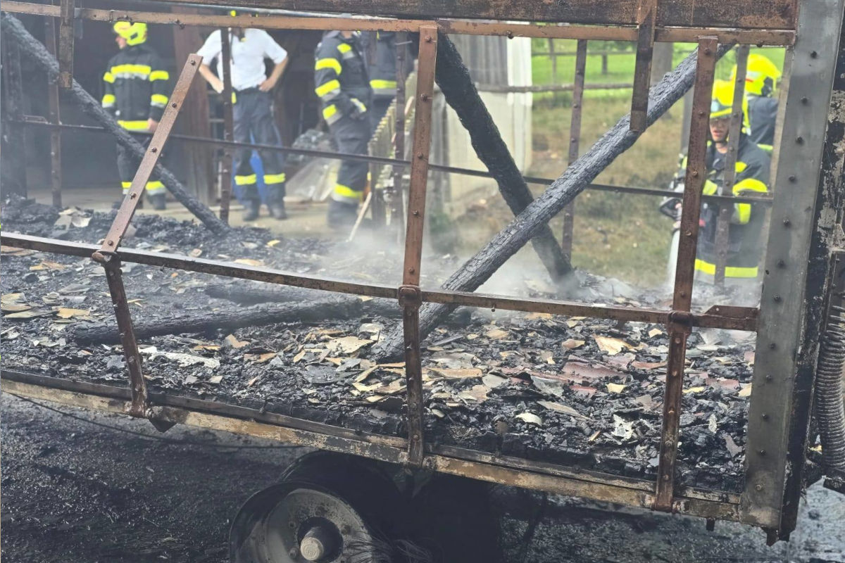 Bruck an der Mur ST – Wirtschaftsgebäude in Brand