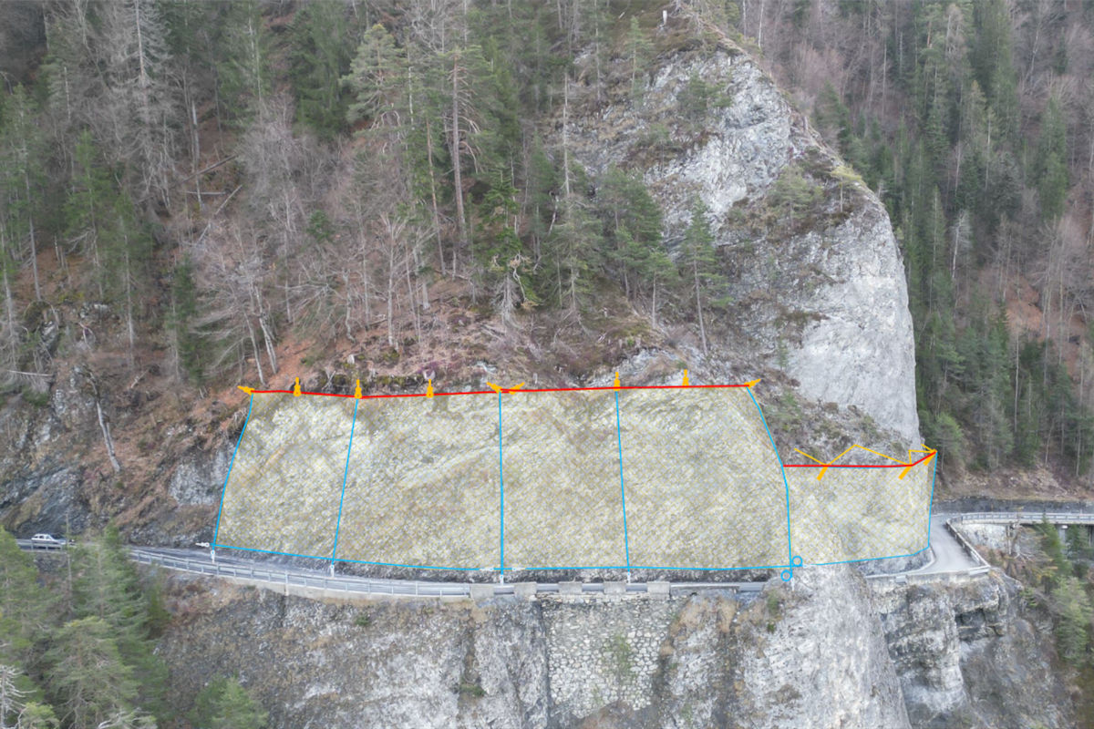 Ruinaulta GR – Strassensperrungen wegen Installation von Steinschlagschutznetzen