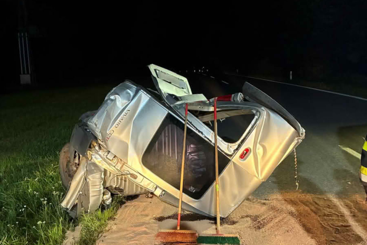 Kaisersberg ST – Kleinbus bei Unfall in zwei Teile gerissen