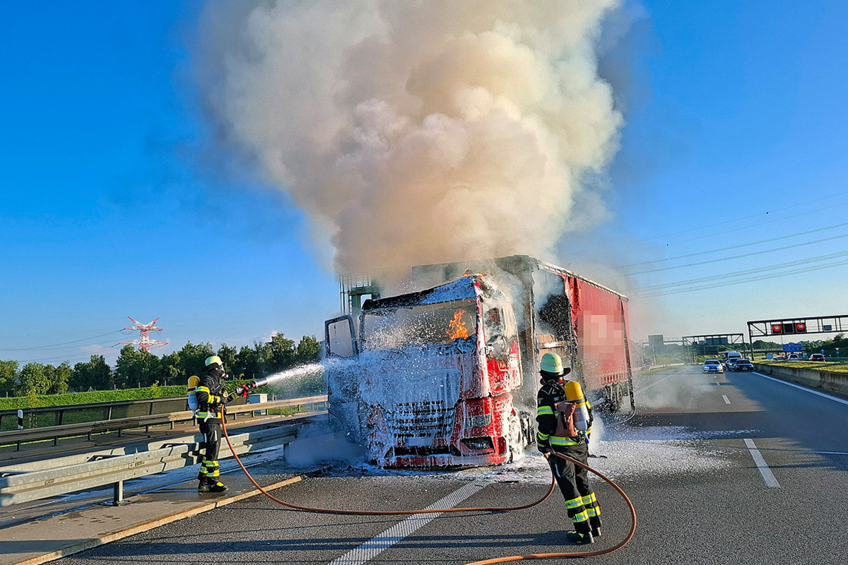 A99 München BY – Brand von Lkw auf Autobahn