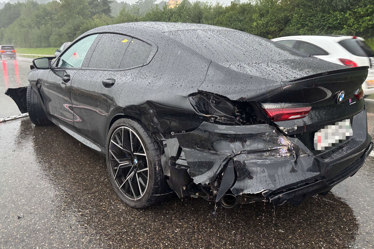 A1 Gossau SG – Aquaplaning führt zu Unfall