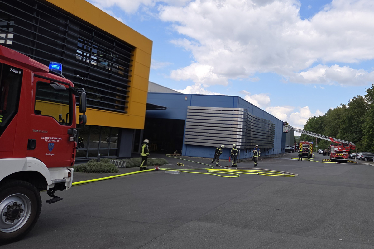 Arnsberg NW – Brand in Gewerbebetrieb