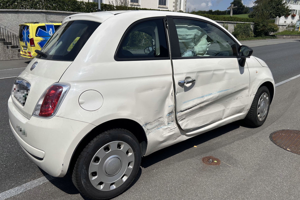 St. Gallenkappel SG – Lenkerin bei Unfall verletzt