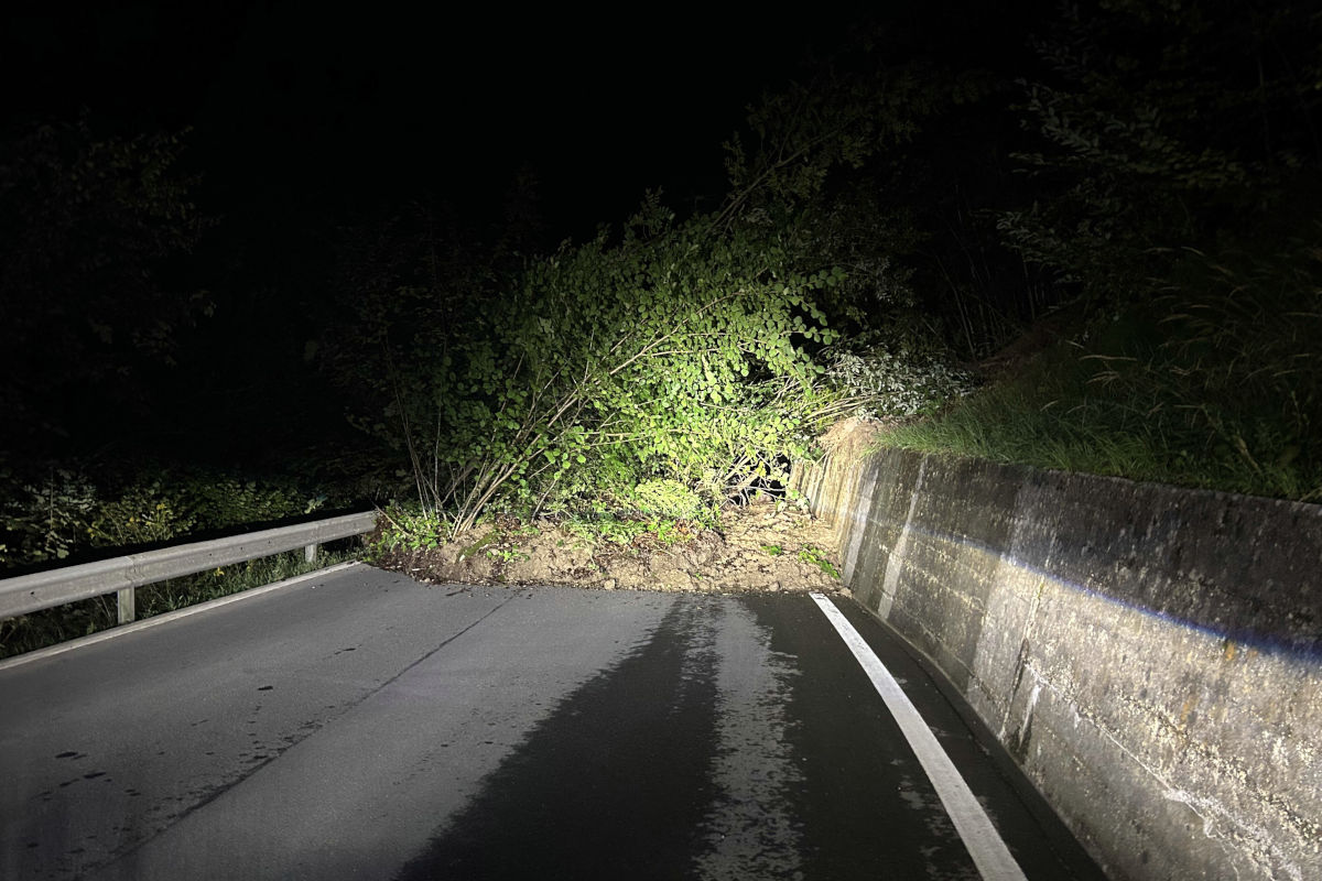 Vorderthal SZ – Wägitalstrasse nach Erdrutsch wieder freigegeben
