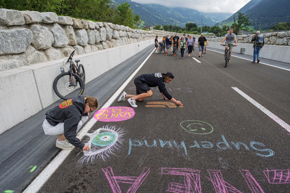 Uri eröffnet WOV – erste neue Strasse seit über 40 Jahren