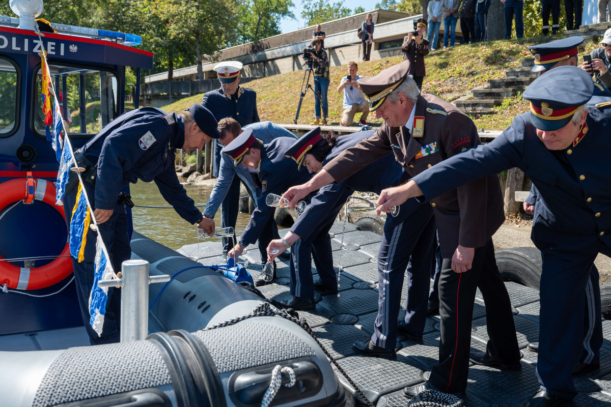 Lebring ST – Erstes Polizeiboot für die Steiermark in Dienst gestellt