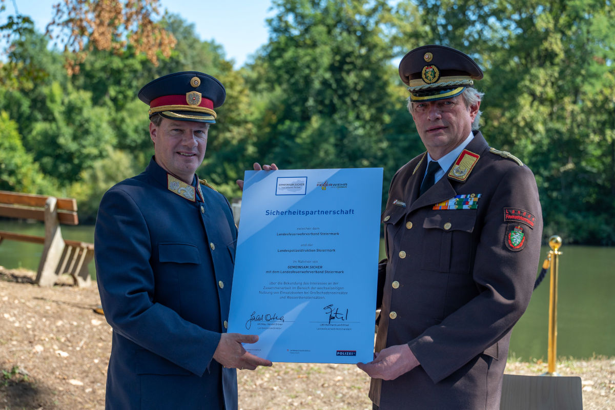 Lebring ST – Erstes Polizeiboot für die Steiermark in Dienst gestellt