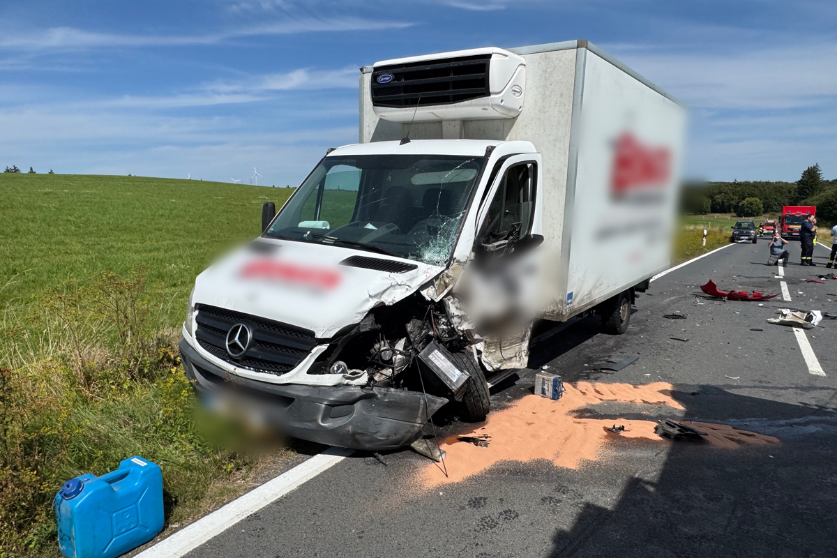 Höhn RP – Pkw-Fahrerin stirbt nach Unfall mit Kleintransporter