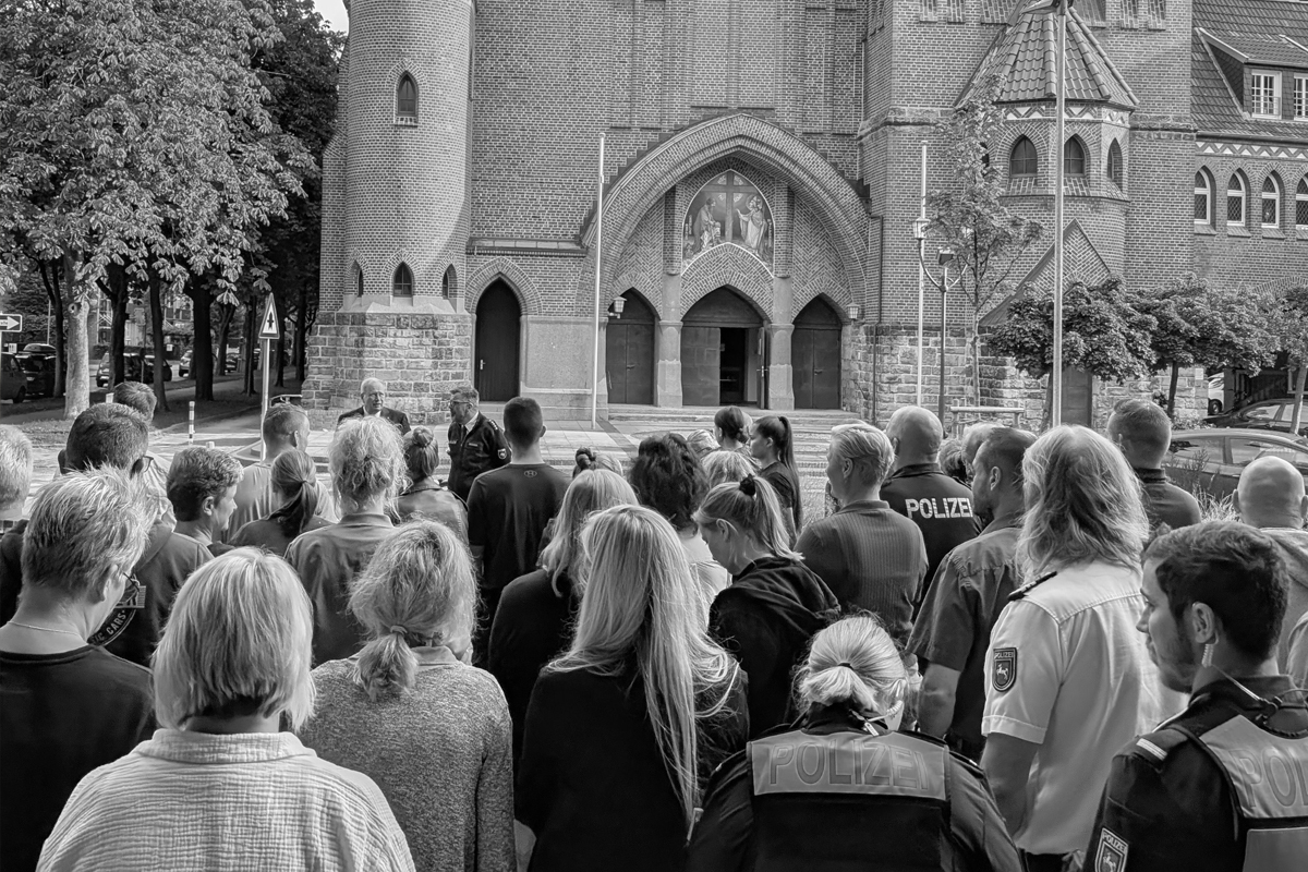 Deutschland – Bundesweites Gedenken an getötetem Polizisten mit Schweigeminute