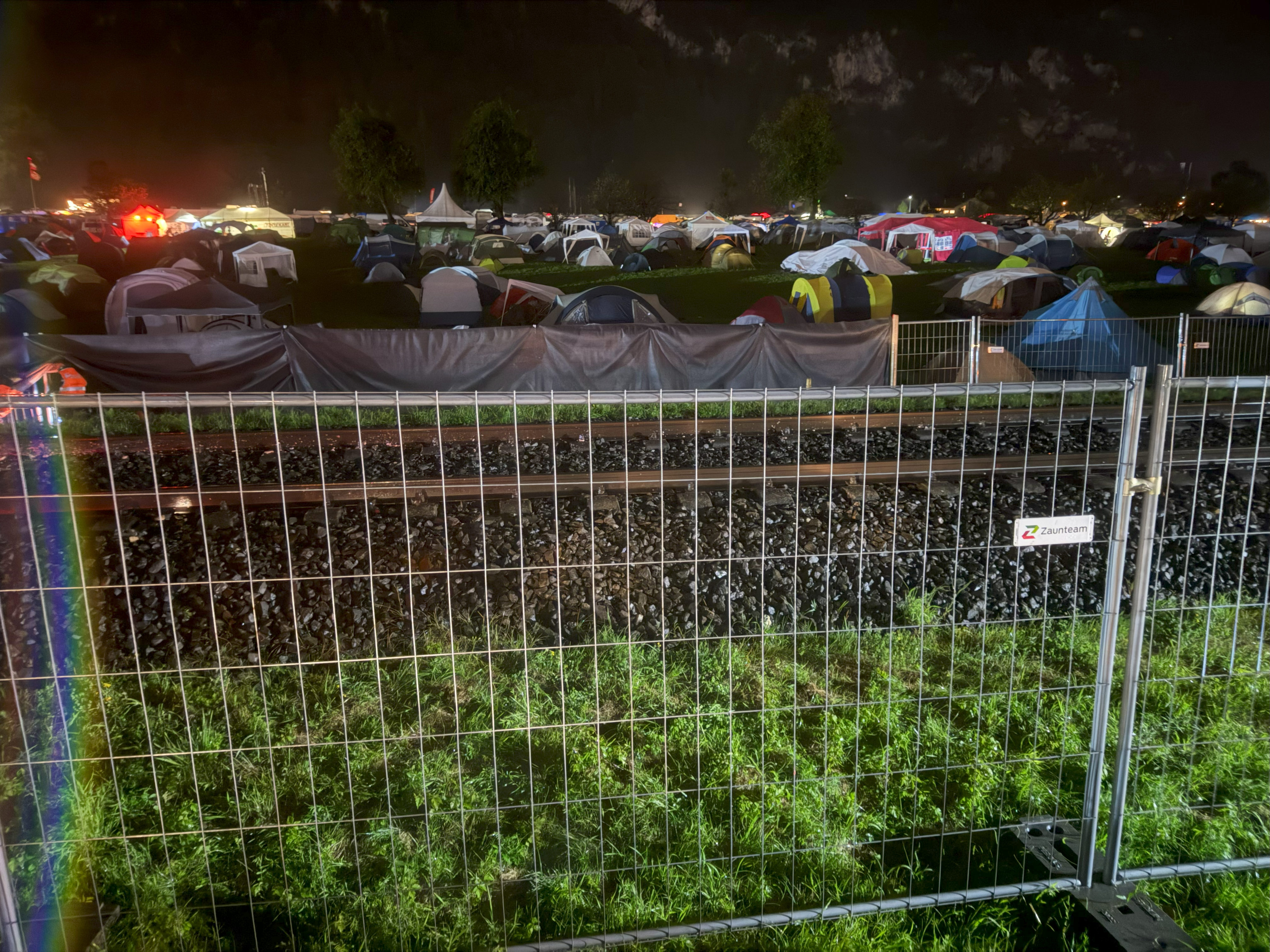 Näfels GL – Mann von Zug erfasst und tödlich verletzt