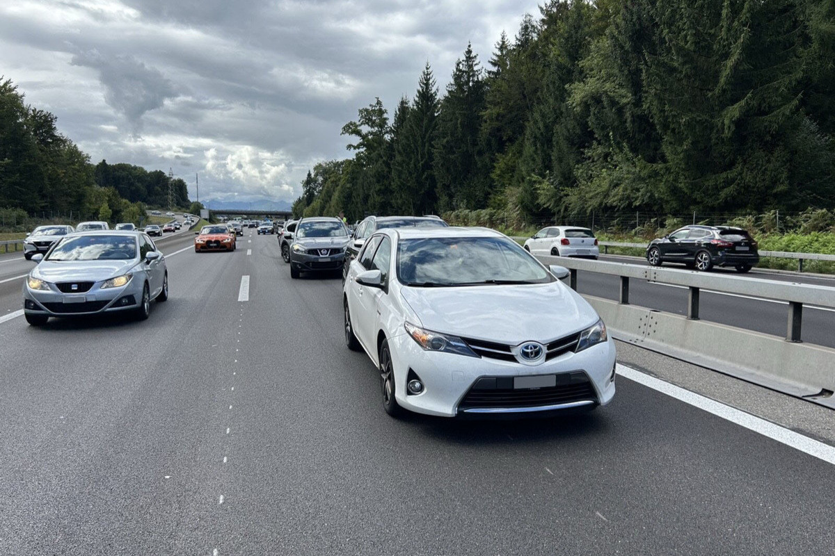 A1 Othmarsingen AG – Stauende übersehen – Unfall mit fünf Fahrzeugen