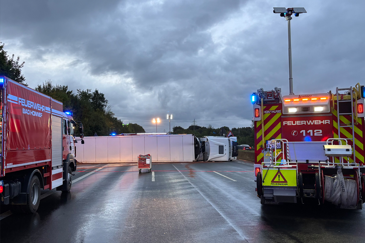 A3 Bad Honnef NW – Vollsperrung nach Unfall von Lkw