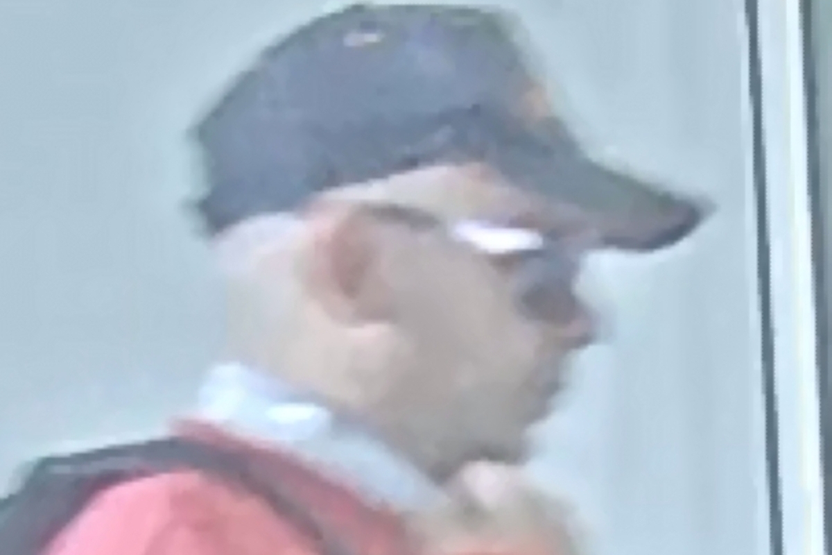 Banküberfall in Bürglen TG – Polizei veröffentlicht unverpixelte Täterbilder