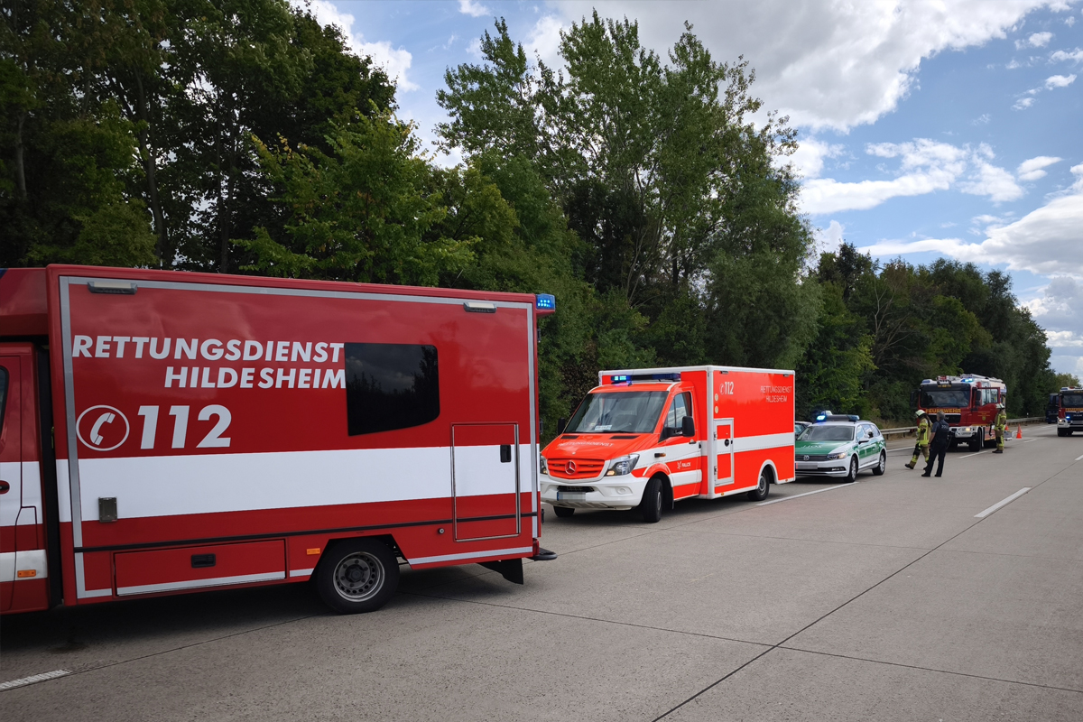 A7 Hotteln NI – Unfall mit drei beteiligten Fahrzeugen