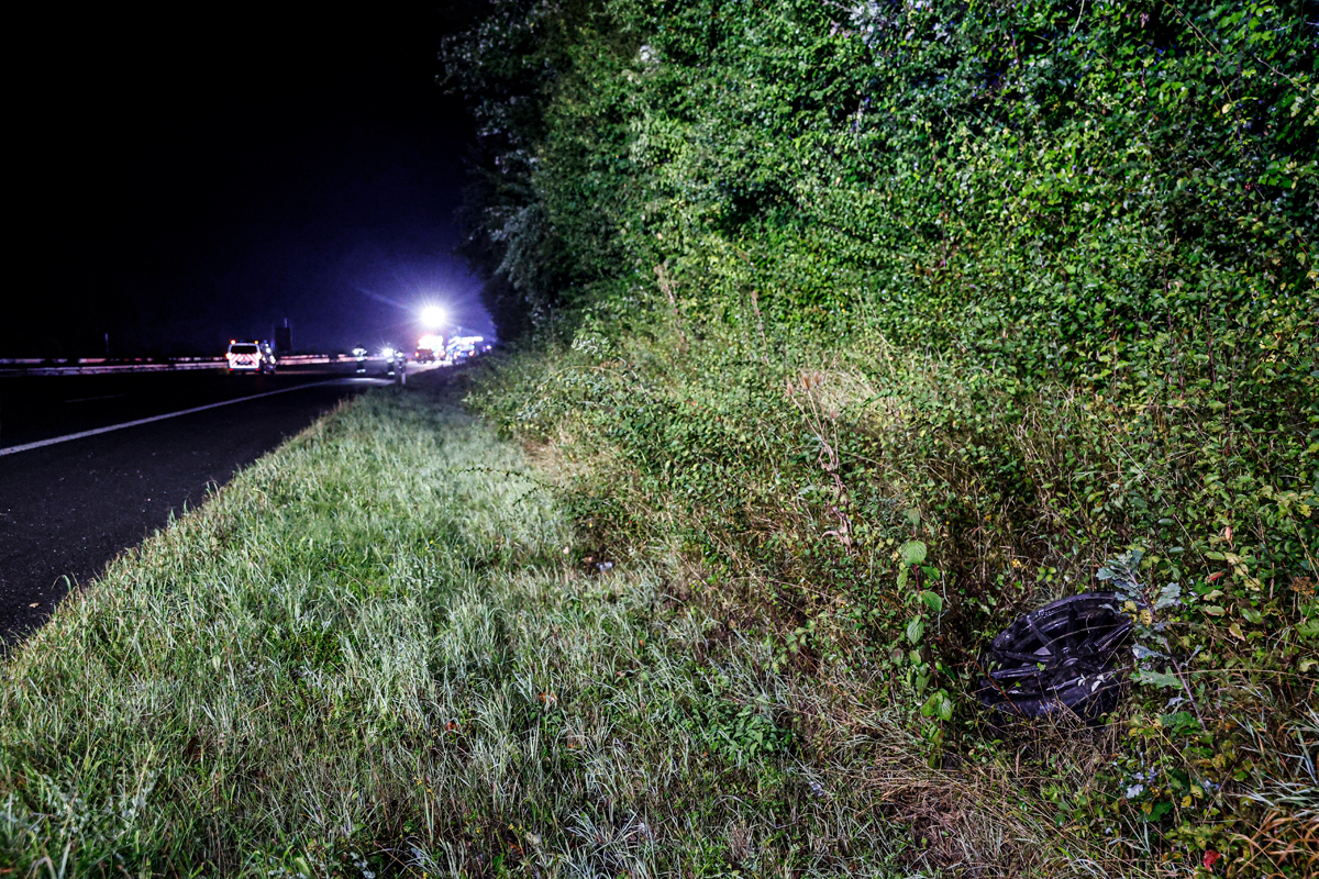 Iserlohn NW – Schwerer Unfall mit Mercedes Sportwagen