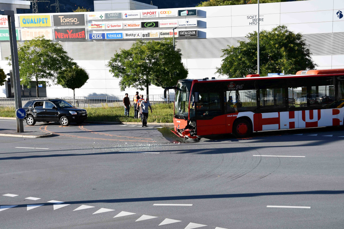 Chur GR – Zwei Verletzte nach Unfall mit Linienbus