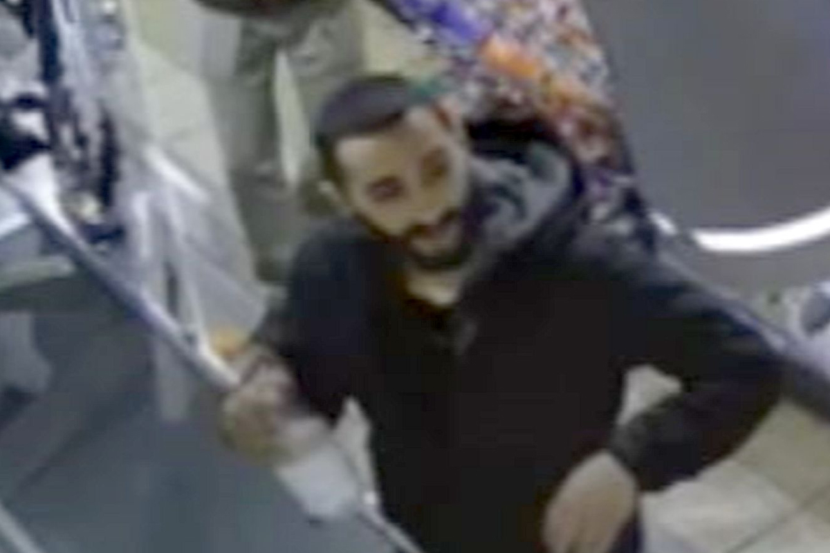 Gelsenkirchen NW – Fahndung nach bewaffnetem Überfall auf Supermarkt