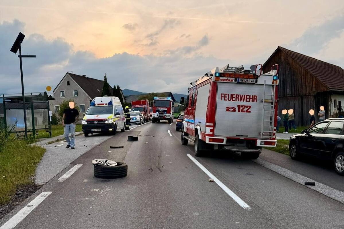 Köppling ST – Vier Verletzte nach Frontalkollision auf der B70