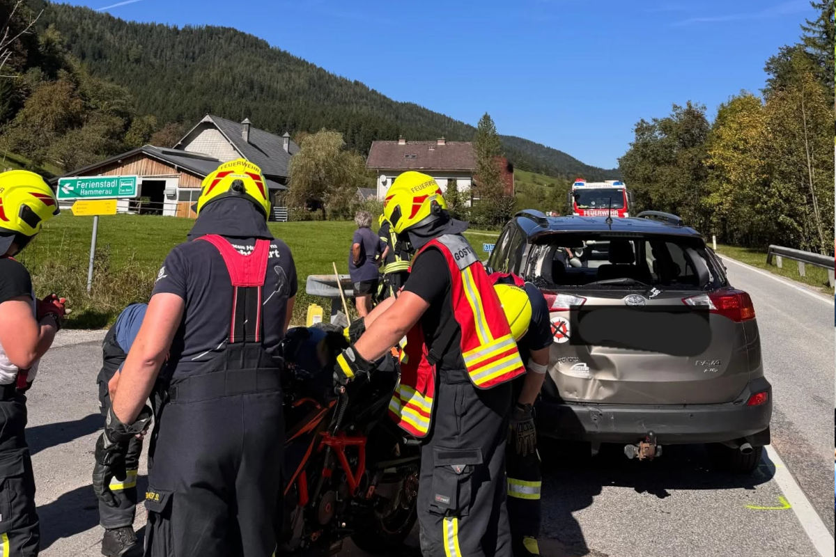 Göstling an der Ybbs NÖ – Zwei Schwerverletzte bei Unfall mit Motorrad
