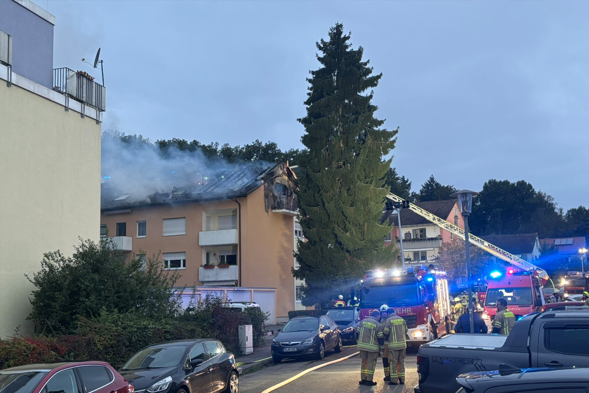 Meersburg BW – Großeinsatz bei Brand von Wohnung im Dachgeschoß