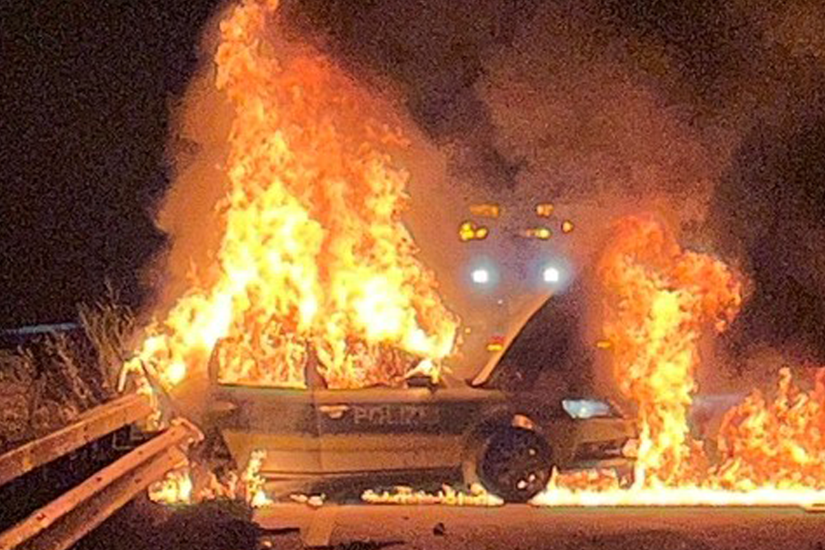 A1 Oyten NI – Zwei Unfälle auf der Autobahn – Streifenwagen brennt aus