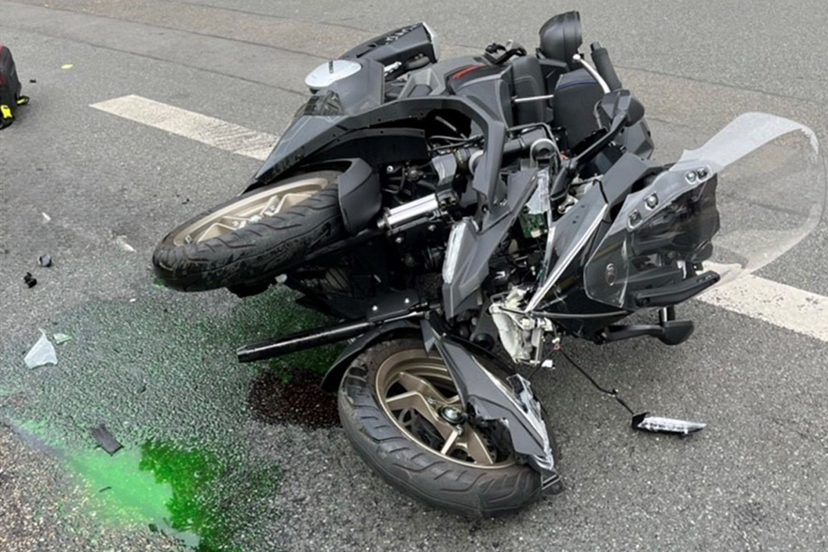 Oberhausen NW – Motorradfahrer bei Unfall mit Pkw verletzt