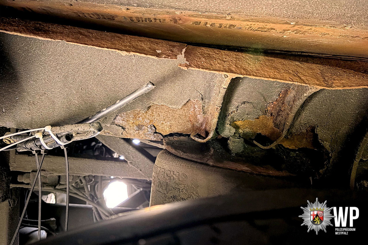 A6 Ramstein-Miesenbach RP – Reisebus mit massiven Mängeln auf Autobahn gestoppt