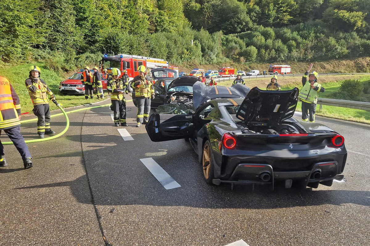 B317 Zell im Wiesental BW – Sechs Schwerverletzte bei Unfall mit Ferrari