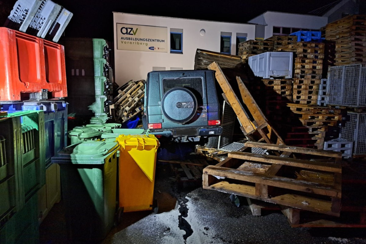 Hohenems V – Vier verletzte Personen bei schwerem Unfall