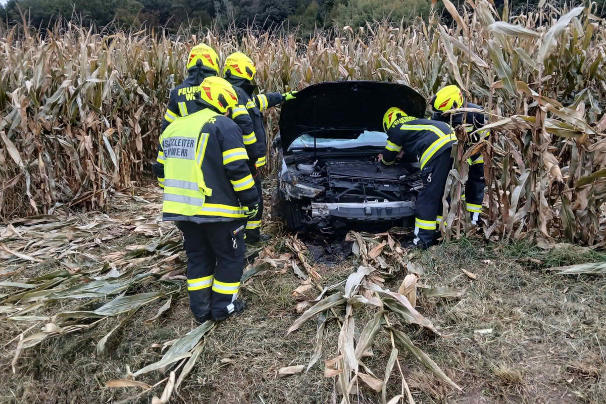 Unfall in Welten B – Pkw überschlägt sich