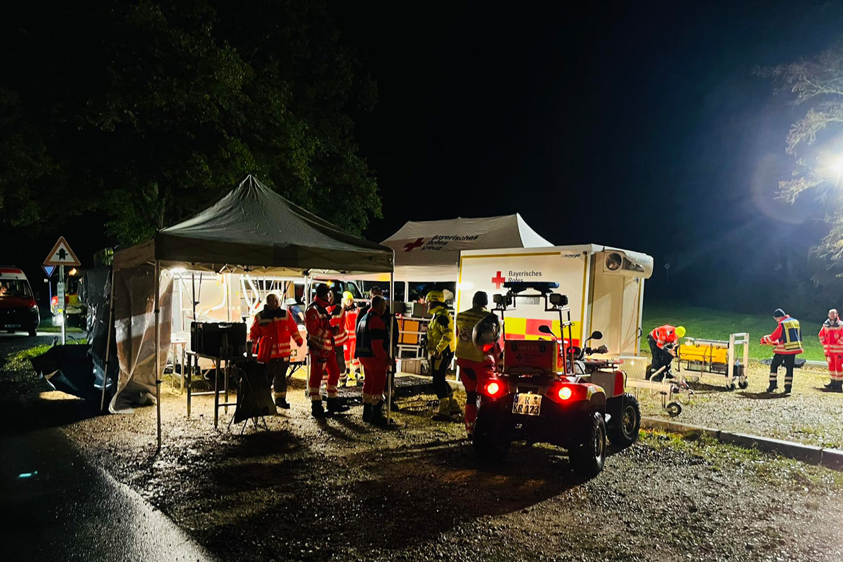 Donaustauf BY – Jagdschloss Thiergarten vollständig niedergebrannt