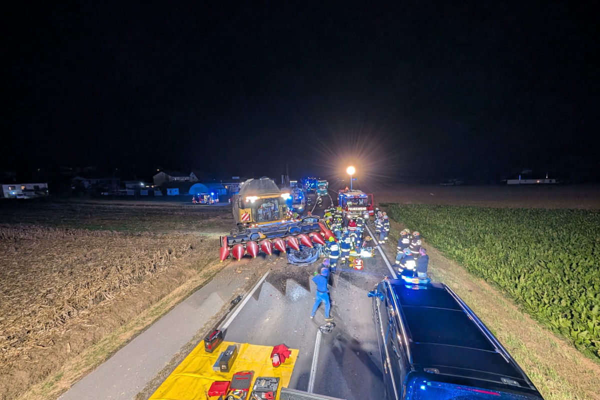 Berndorf ST – Schwerer Unfall zwischen Pkw und Mähdrescher