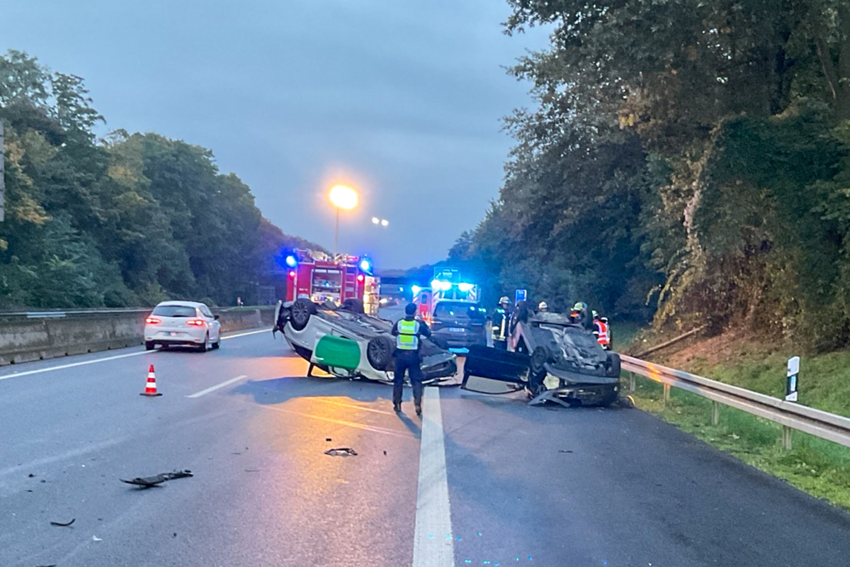 A42 Dortmund NW – Zwei Autos überschlagen sich auf der Autobahn